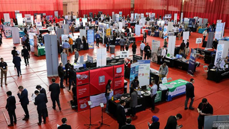 Overhead view of a career fair at RPI